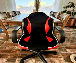 <p>Silla gamer</p>