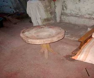 <p>Mesa artesanal madera de la buena</p>