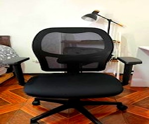 <p>Silla oficina ergonómica negra</p>