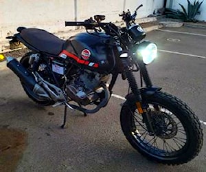 Moto vintage café racer 150cc