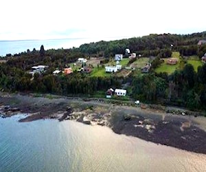 Casa a orillas del mar ,pichiquillaipe kilómet 19