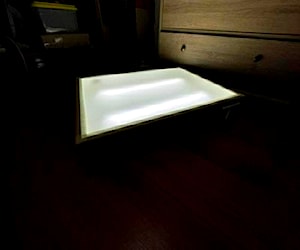 <p>Mesa de Luz para dibujo</p>