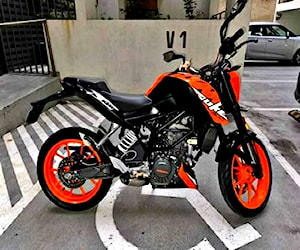 Moto KTM DUKE 200