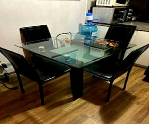 <p>Comedor para 4 personas</p>