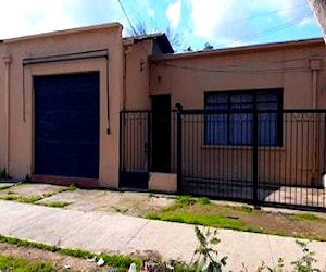 Arriendo casa con local comercial