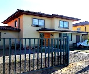 Hermosa casa con terraza y piscina