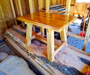 Mesa de centro madera nativa Raulí+Laurel+castaño