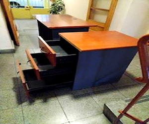 <p>Escritorio y mueble usado. Consulta</p>