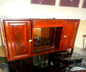 Mueble de baño de madera