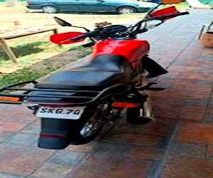 moto Honda CB1-125cc.