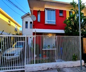 Casa en ciudad satélite maipú