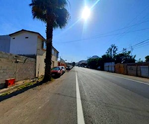 Cerro Sombrero/Orilla Camino Stgo Flores
