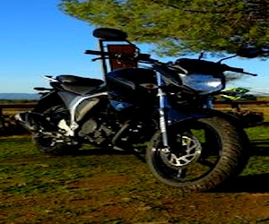 Motocicleta Yamaha FZN 150