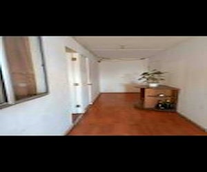 <p>Arriendo habitacion sector centro</p>