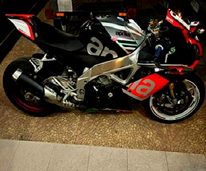 Aprilia rsv rf 1000 unica repro y línea