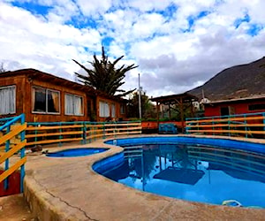 Casa con piscina para 13 personas