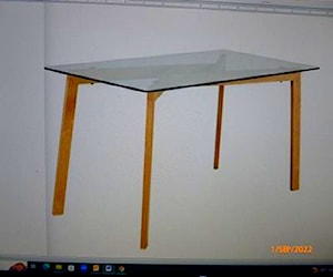 Mesa de comedor de vidrio