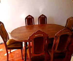 Comedor de madera usado con 6 sillas