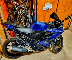 Yamaha r15 v3