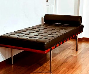 <p>Diván - Sofa Barcelona Mies Van Der Rohe</p>