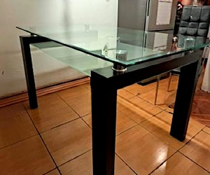 <p>Mesa de comedor</p>