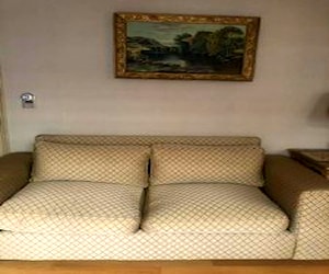 <p>Sofa dos cuerpos</p>