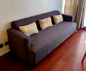Sofa con cojines