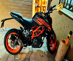 KTM Duke 250