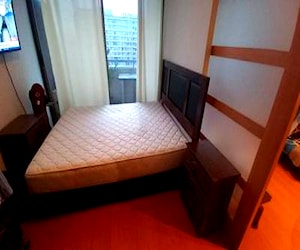 <p>Cama con accesorios</p>