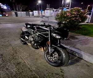 Triumph Street Triple R