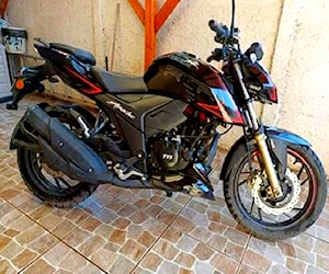 Moto Suzuki tvs Apache 200 (2022)
