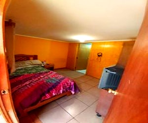 <p>Habitacion independiente con baño en ñuñoa</p> image