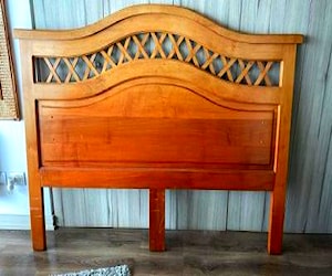 <p>Vendo respaldo cama</p>