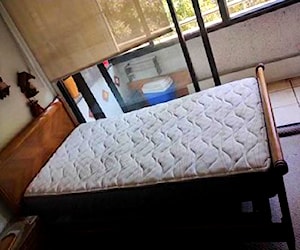 Preciosa cama antigua