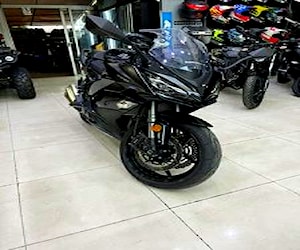 Kawasaki Ninja 1000 2019 solo 5900 km