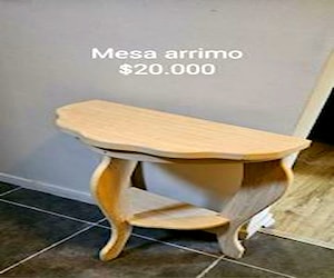 <p>Mesa arrimo pequeña</p>