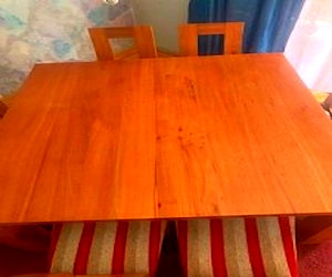 Mesa cuadrada 1,40 x 1,40 para 8 personas, madera