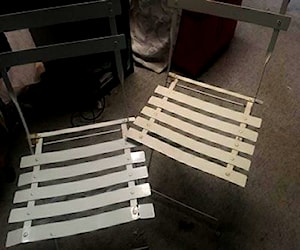 Dos sillas de terraza, metal, buen estado, plegabl