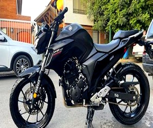 Yamaha fz25 250cc único dueño papeles al día 