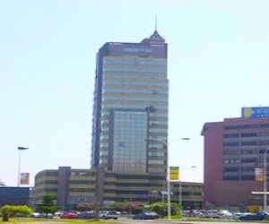 Edificio obelisco