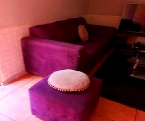 <p>Sofa con 2 puff</p>