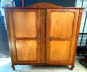 Mueble closet antiguo