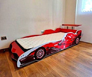 <p>Cama de Auto + Colchón IMPECABLES</p>