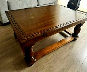 <p>Mesa de centro 120.000 como nueva</p>