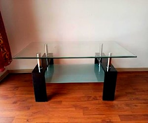 Mesa de centro de mdf y vidrio negro