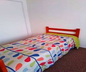 Arriendo habitación para estudiante (mujer) 