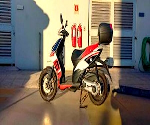 Aprilia sr160 adventure