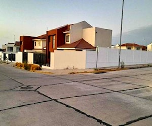 Casa Nueva con gran Terreno en Peñuelas