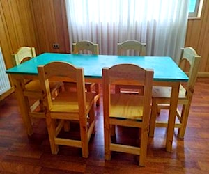 <p>Mesa de after o escuela</p>