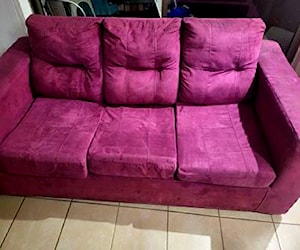 <p>Sofa Sillon Morado 3 cuerpos</p>